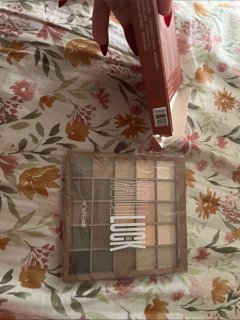 Neutral Eyeshadow Palette — Warm Brown & Cream Shades (04) - Picture 2 of 2